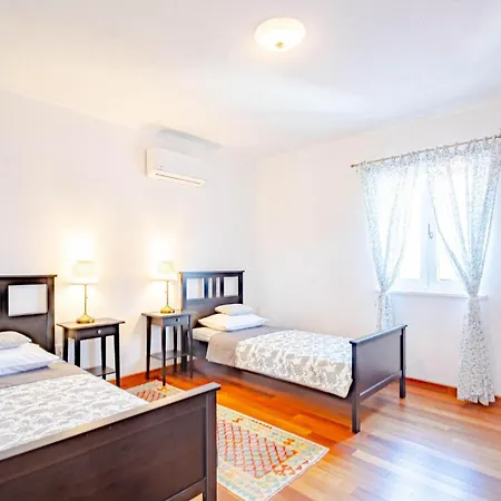 Σπίτι διακοπών Amazing In Zrnovo