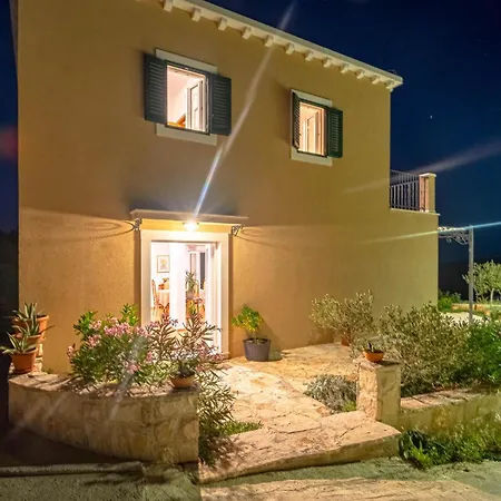 Prázdninový dům Amazing In Zrnovo